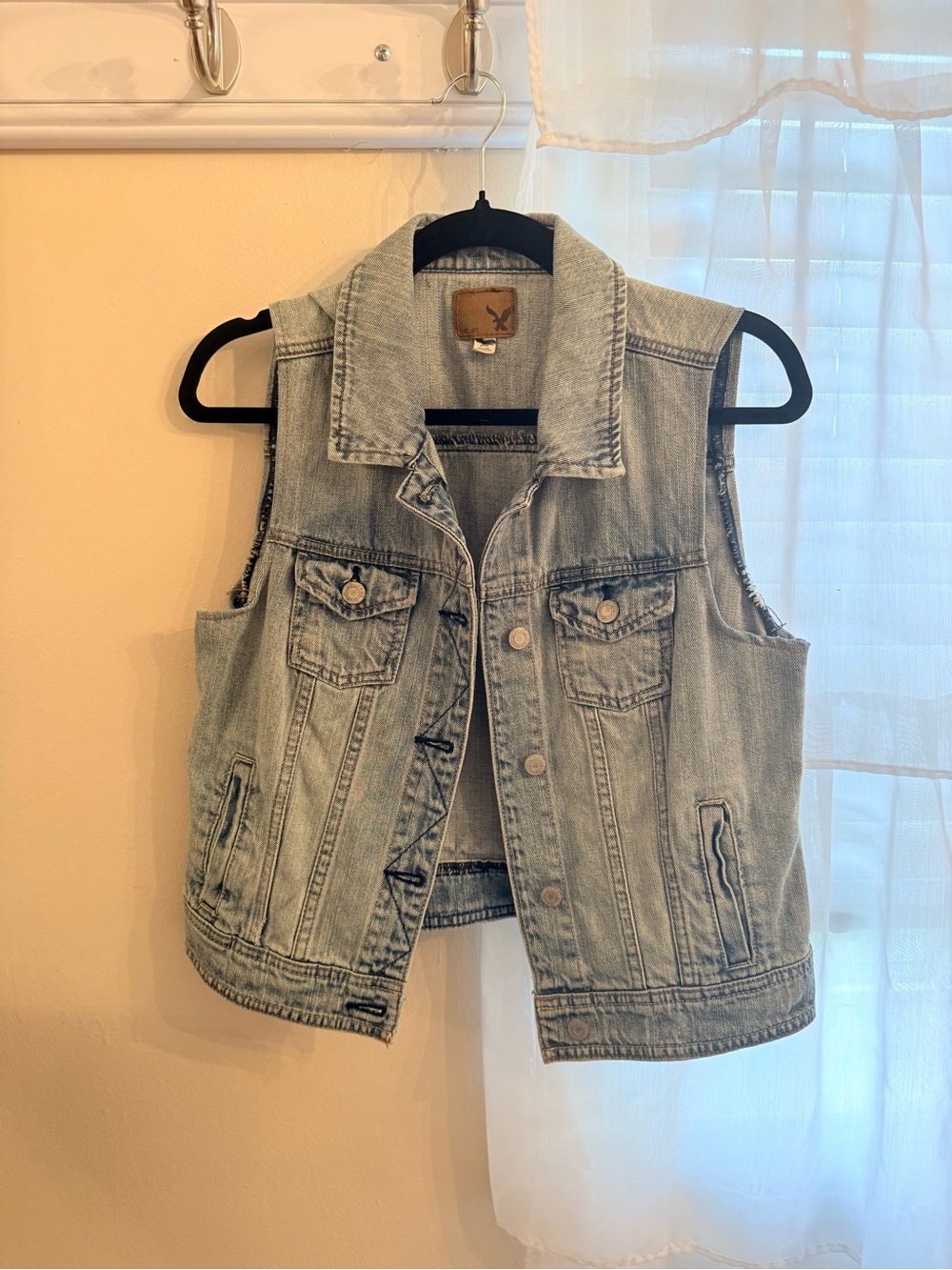 American Eagle Outfitters Light Wash Denim Vest
